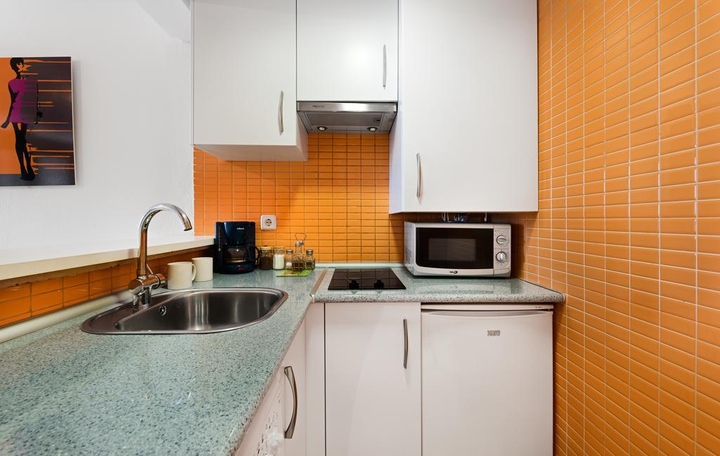 Ferienwohnung Retiro-Ibiza Alquiler Temporal-Hospitales Madrid Exterior foto